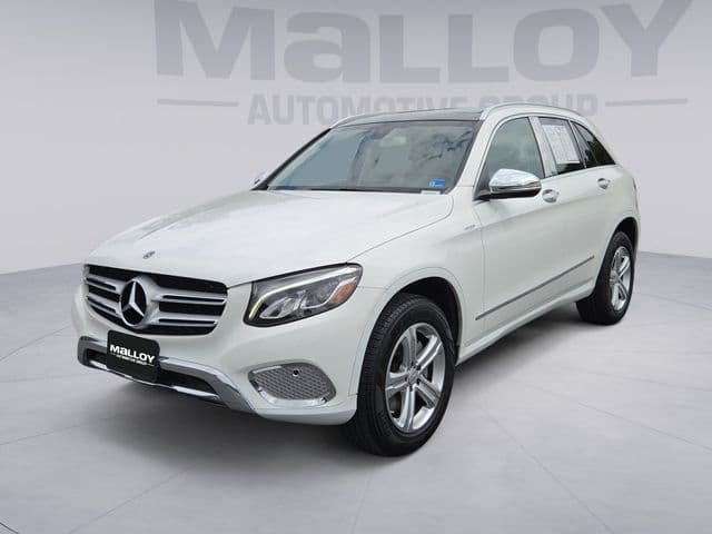 2019 Mercedes-Benz GLC 300 4matic — photo 1 of 31