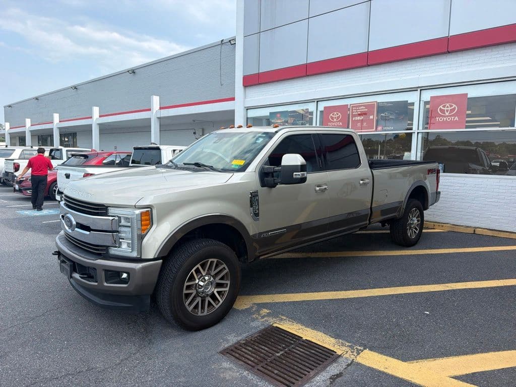 2018 Ford F-350 Base — photo 1 of 2