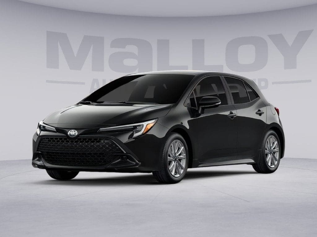 2027 Toyota Corolla Hatchback SE — photo 1 of 44