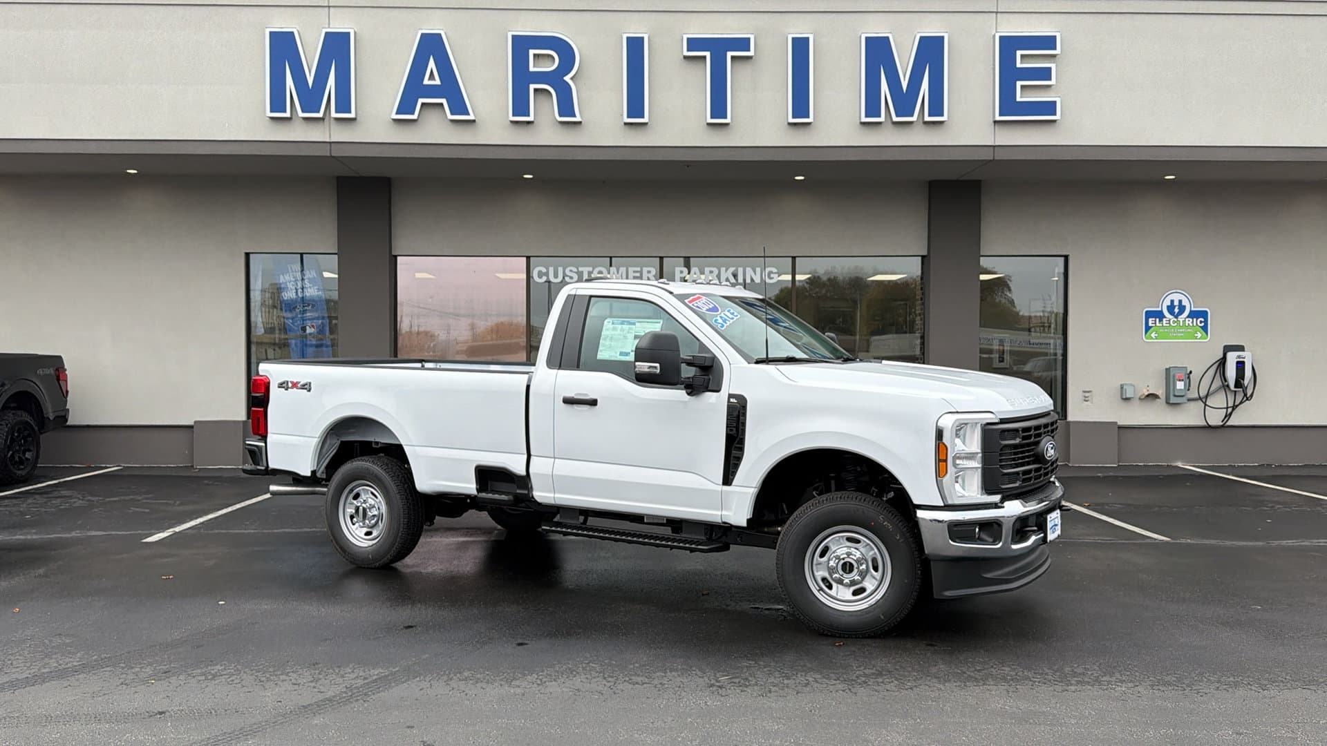 2027 Ford Super Duty F-250 SRW Base — photo 1 of 43