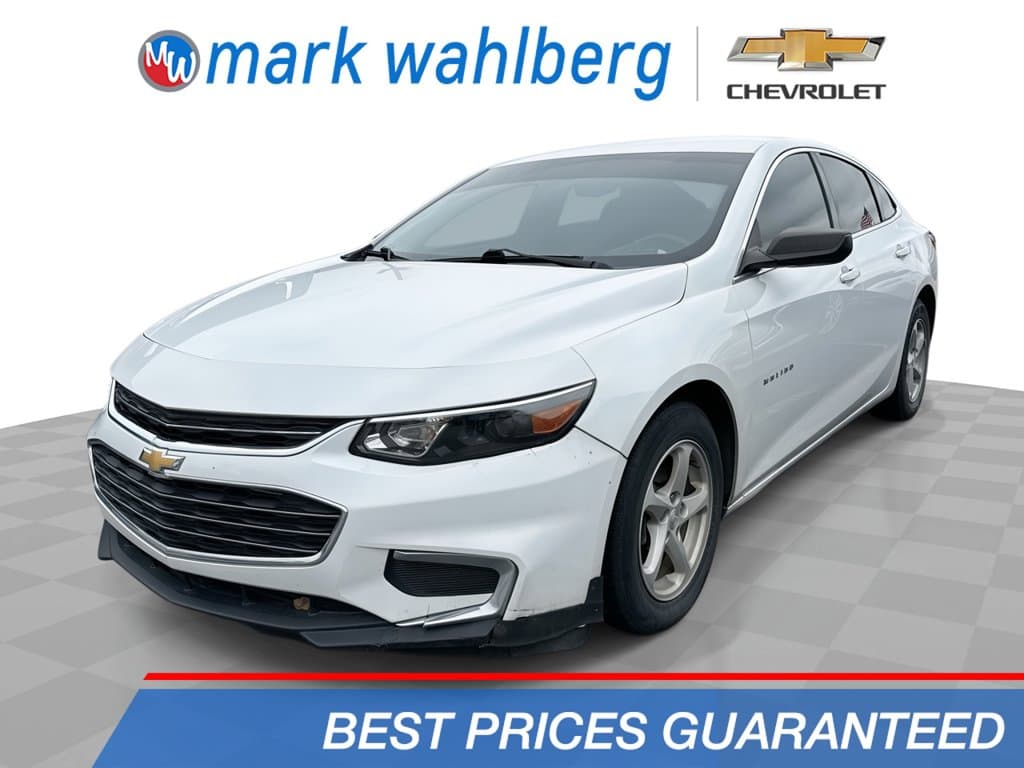 2018 Chevrolet Malibu Base — photo 1 of 14