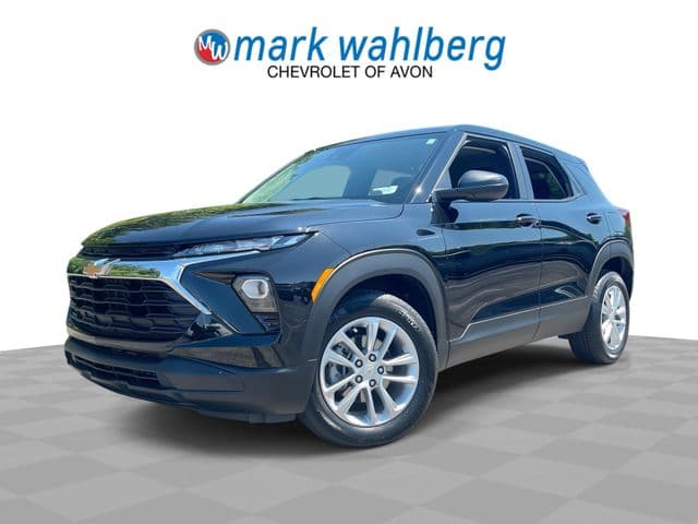 2025 Chevrolet Trailblazer LS — photo 1 of 32