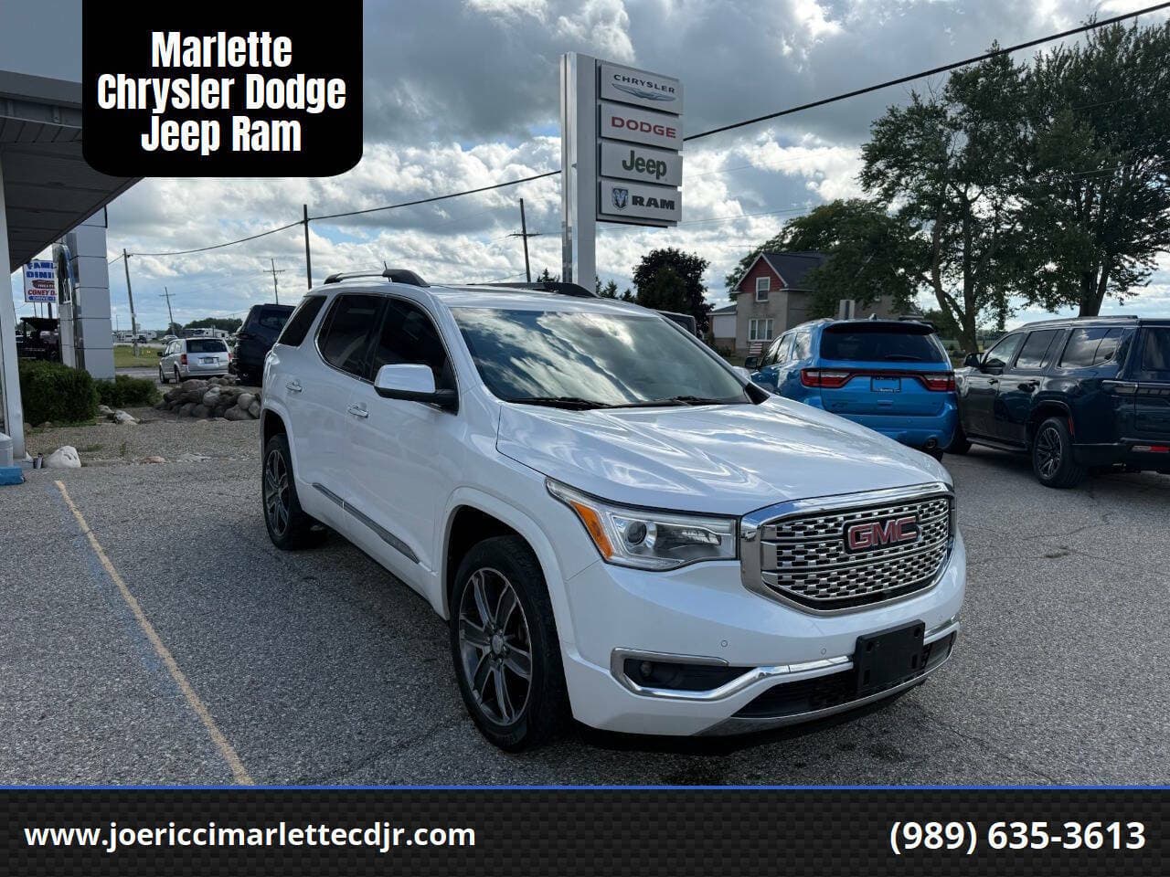 2018 GMC Acadia Denali 4x4 4dr SUV — photo 1 of 19