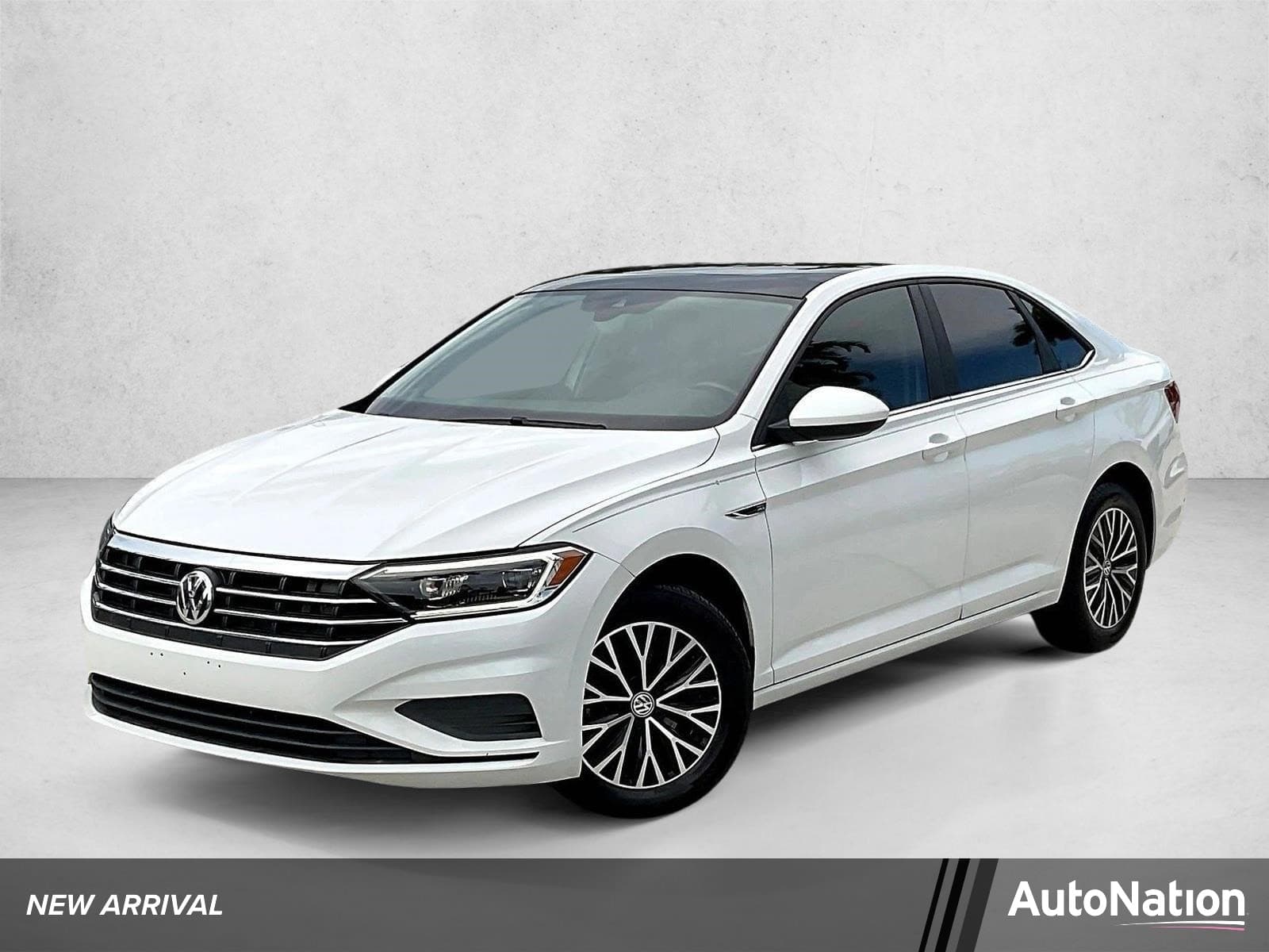 2019 Volkswagen Jetta SEL — photo 1 of 30