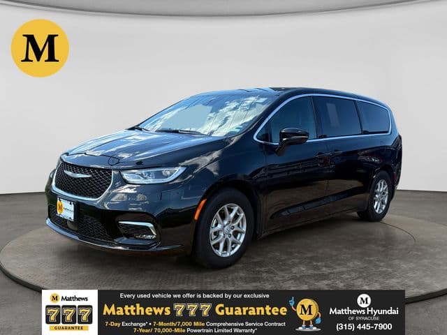 2026 Chrysler Pacifica Select — photo 1 of 28