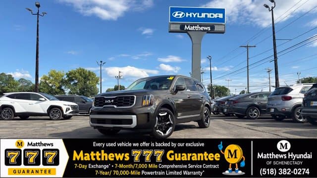 2025 Kia Telluride S — photo 1 of 47
