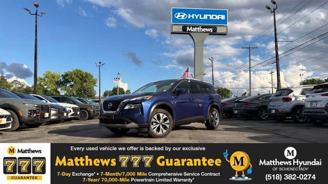 2021 Nissan Rogue SV — photo 1 of 41