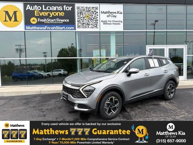 2024 Kia Sportage LX — photo 1 of 27