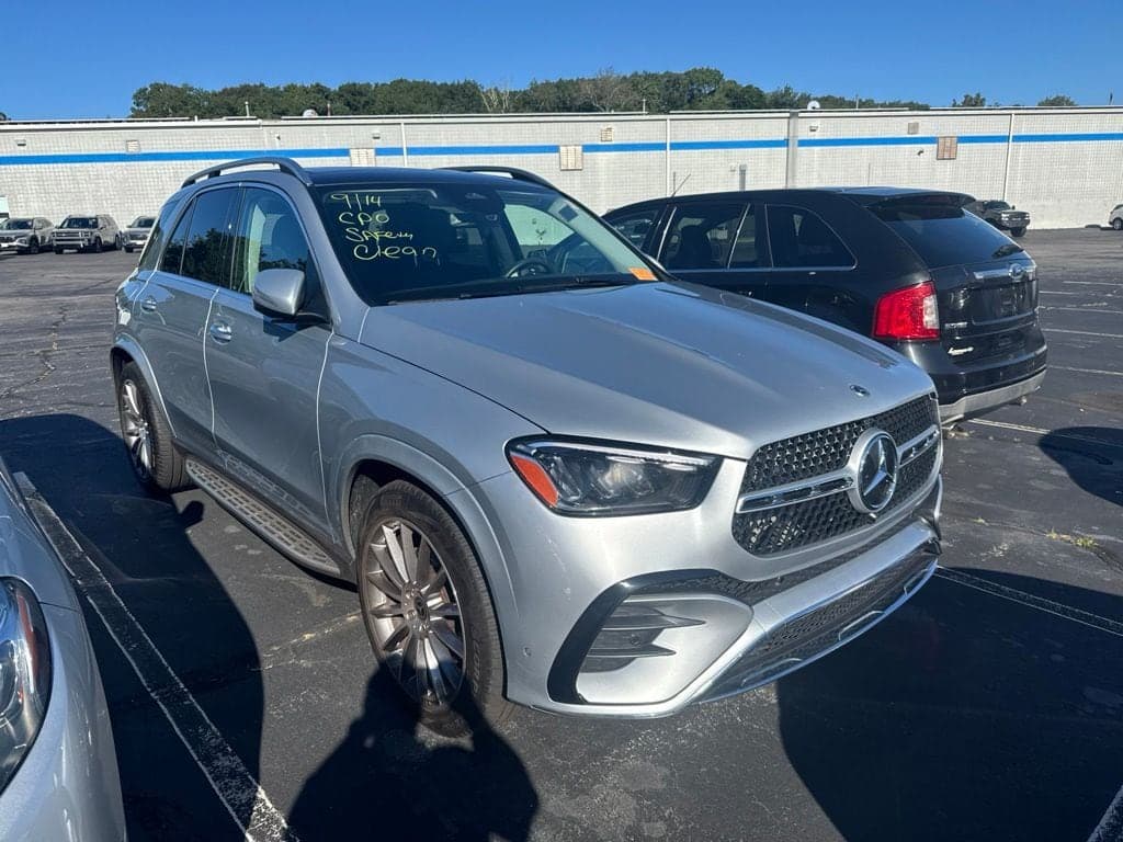 2025 Mercedes-Benz GLE Base — photo 1 of 3