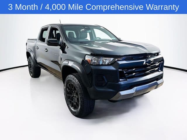 2024 Chevrolet Colorado Trail Boss — photo 1 of 33