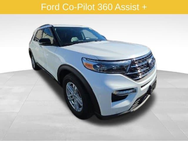 2023 Ford Explorer XLT — photo 1 of 16
