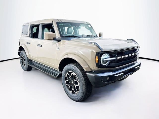 2026 Ford Bronco Outer Banks — photo 1 of 32