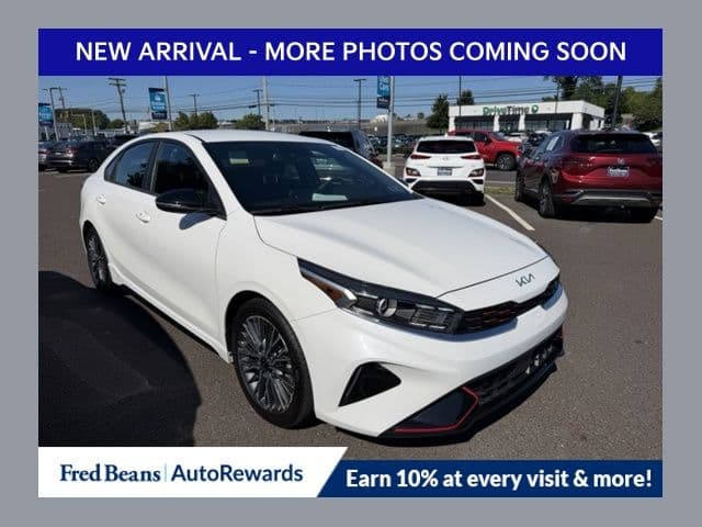 2023 Kia Forte GT-Line — photo 1 of 11