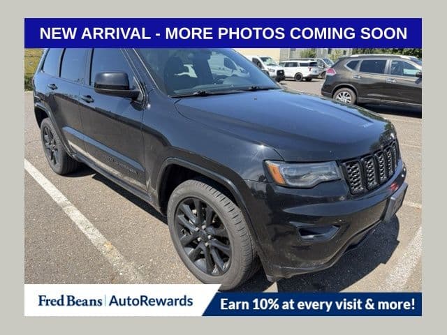 2021 Jeep Grand Cherokee Laredo X — photo 1 of 13