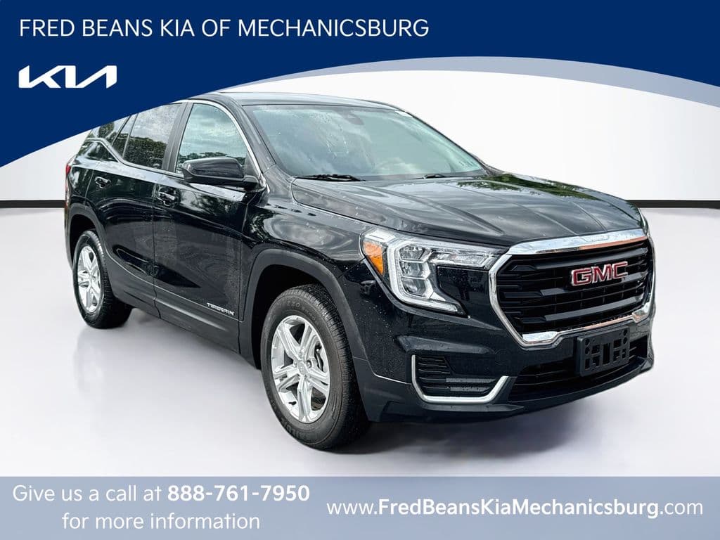 2024 GMC Terrain SLE — photo 1 of 32