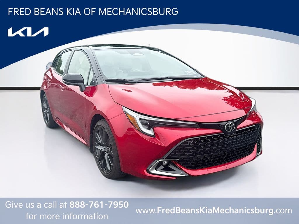 2025 Toyota Corolla Hatchback XSE — photo 1 of 33
