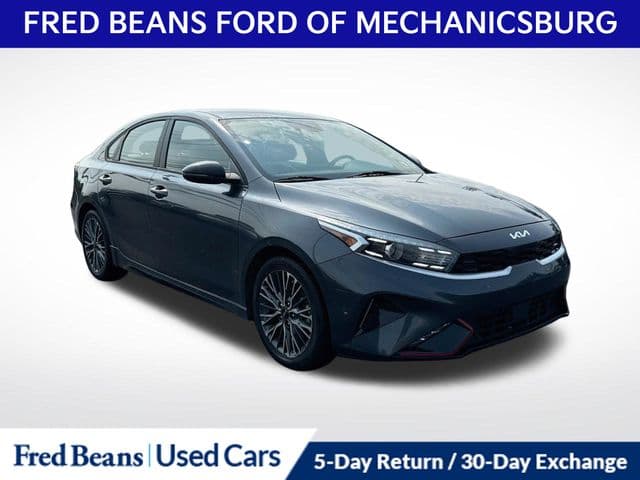 2023 Kia Forte GT-Line — photo 1 of 39