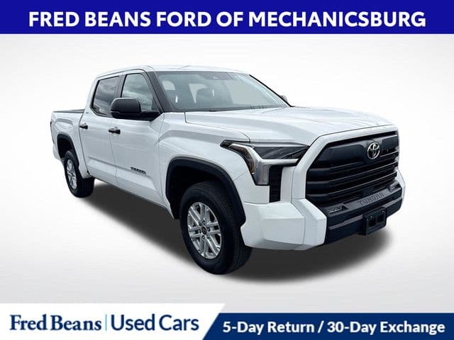 2024 Toyota Tundra SR5 — photo 1 of 39