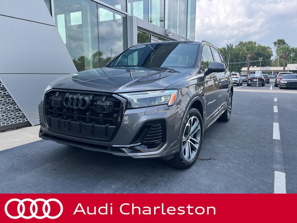 2025 Audi Q7 45 Premium — photo 1 of 26