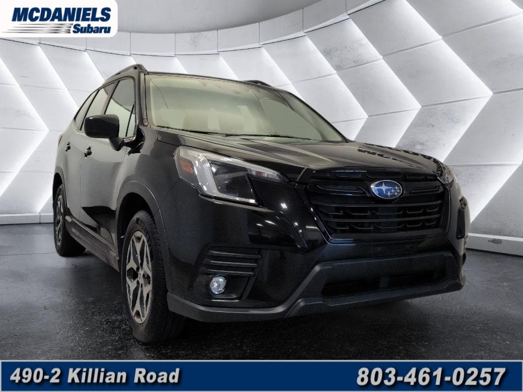2024 Subaru Forester Premium — photo 1 of 41