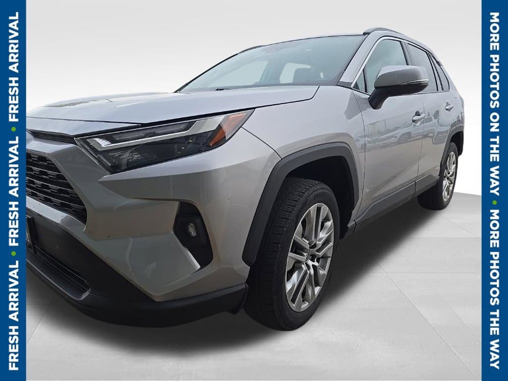 2022 Toyota RAV4 XLE Premium — photo 1 of 6