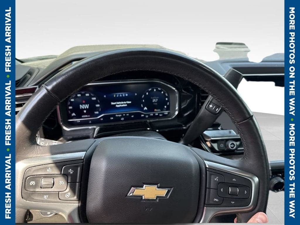 2022 Chevrolet Silverado 1500 LT — photo 1 of 7