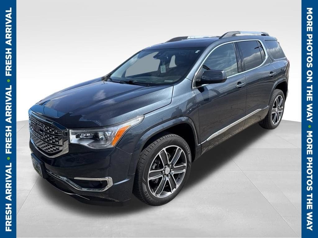 2019 GMC Acadia Denali — photo 1 of 7