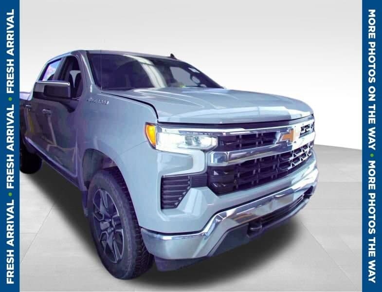 2024 Chevrolet Silverado 1500 LT — photo 1 of 9