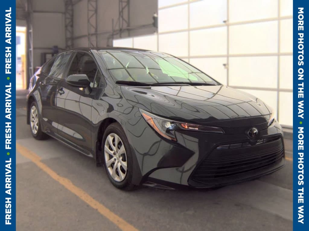 2026 Toyota Corolla LE — photo 1 of 9