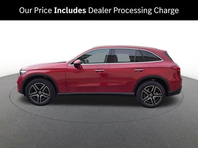 2027 Mercedes-Benz GLC Base — photo 1 of 15