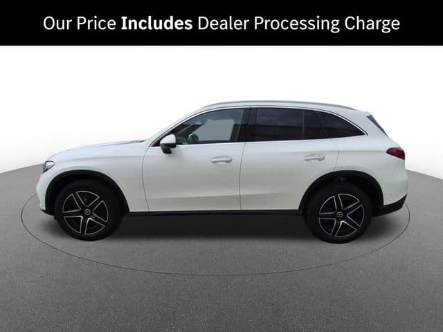 2027 Mercedes-Benz GLC Base — photo 1 of 15
