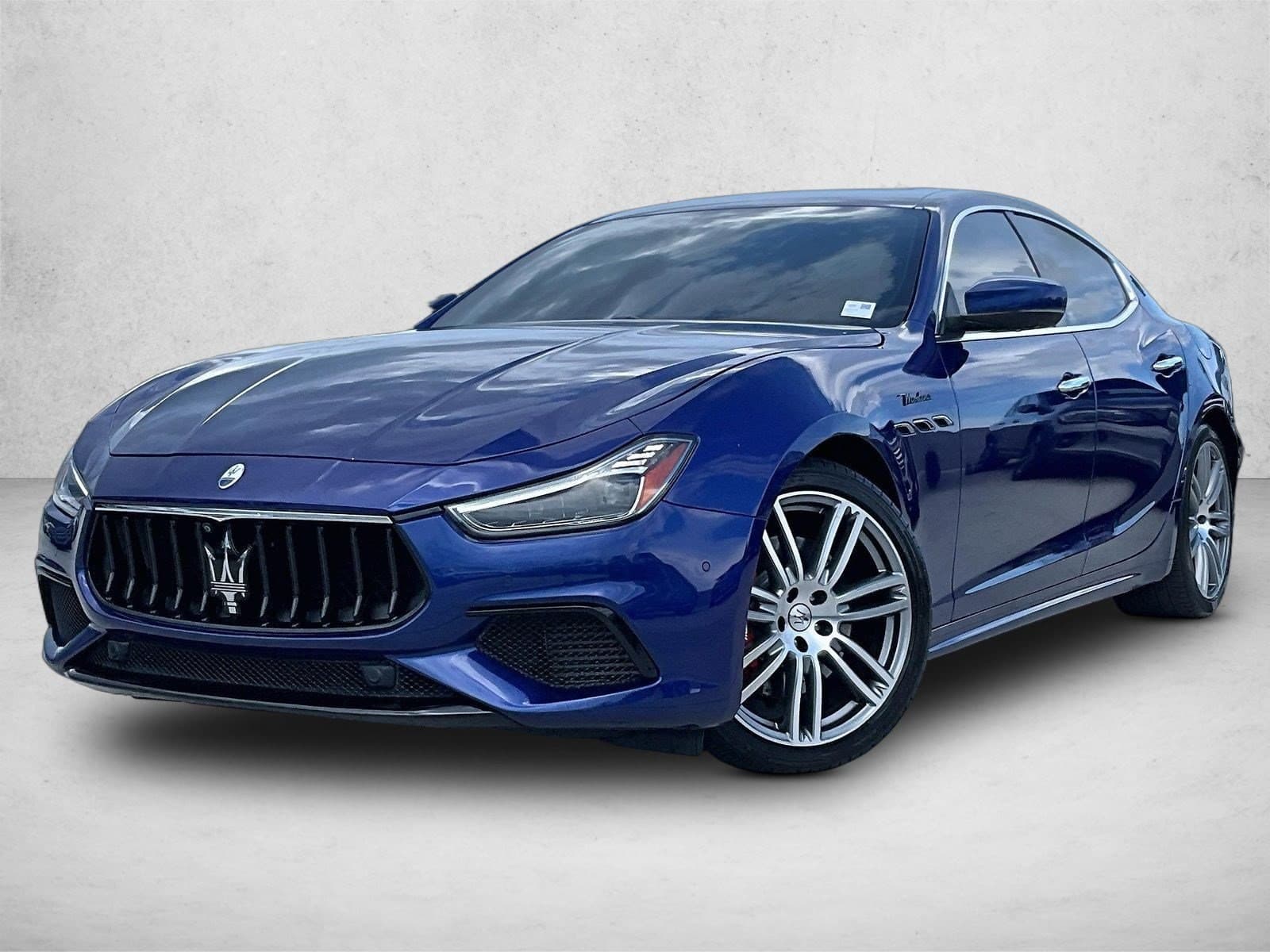 2022 Maserati Ghibli Modena — photo 1 of 30