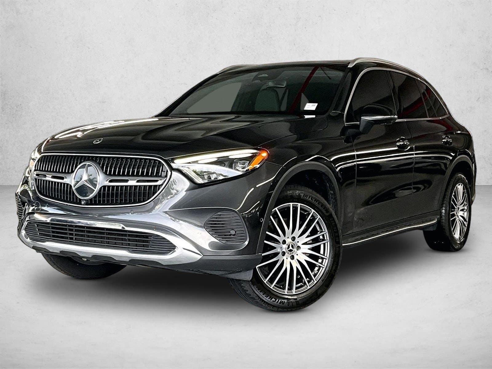 2024 Mercedes-Benz GLC Base — photo 1 of 30