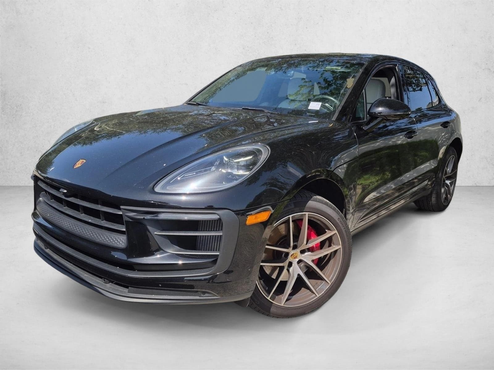 2022 Porsche Macan S — photo 1 of 23