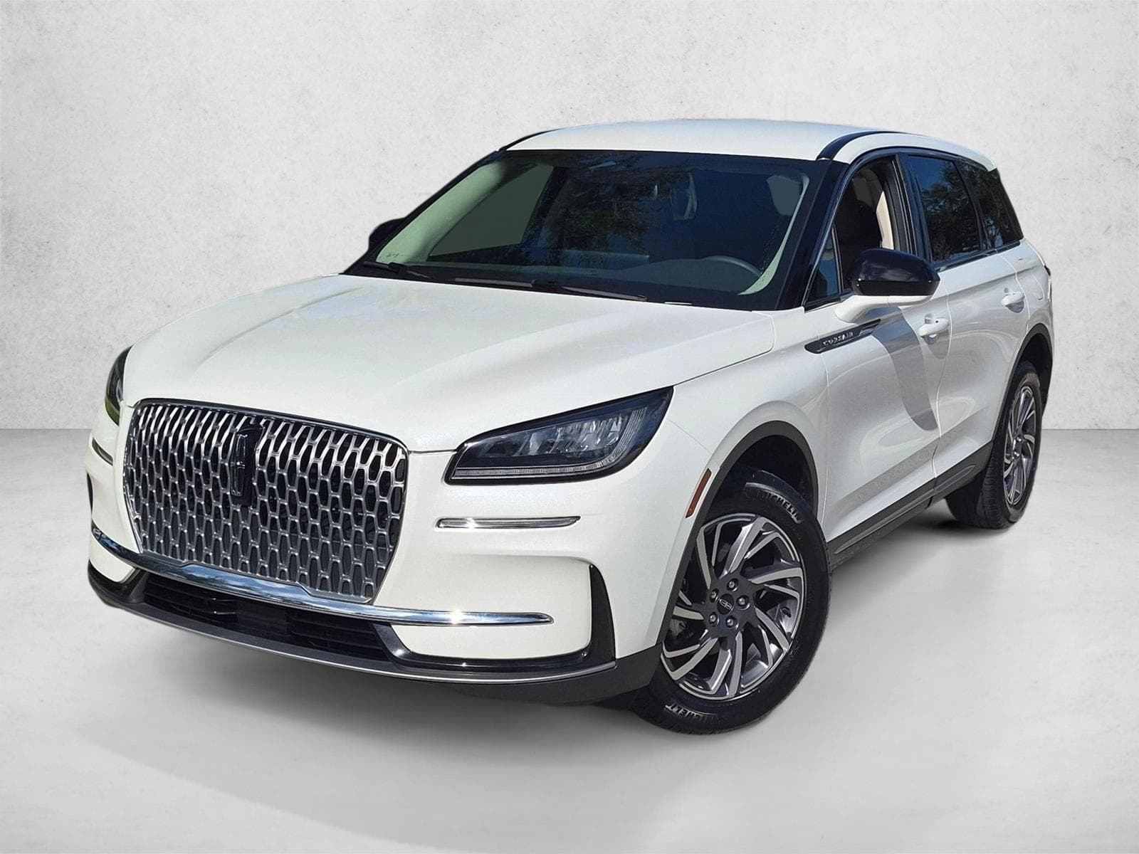 2024 Lincoln Corsair Premiere — photo 1 of 25