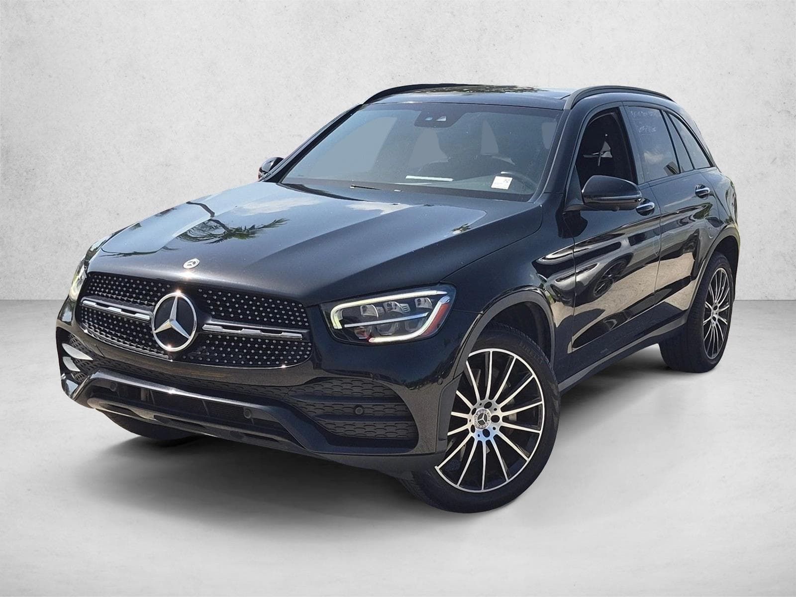 2022 Mercedes-Benz GLC Base — photo 1 of 23