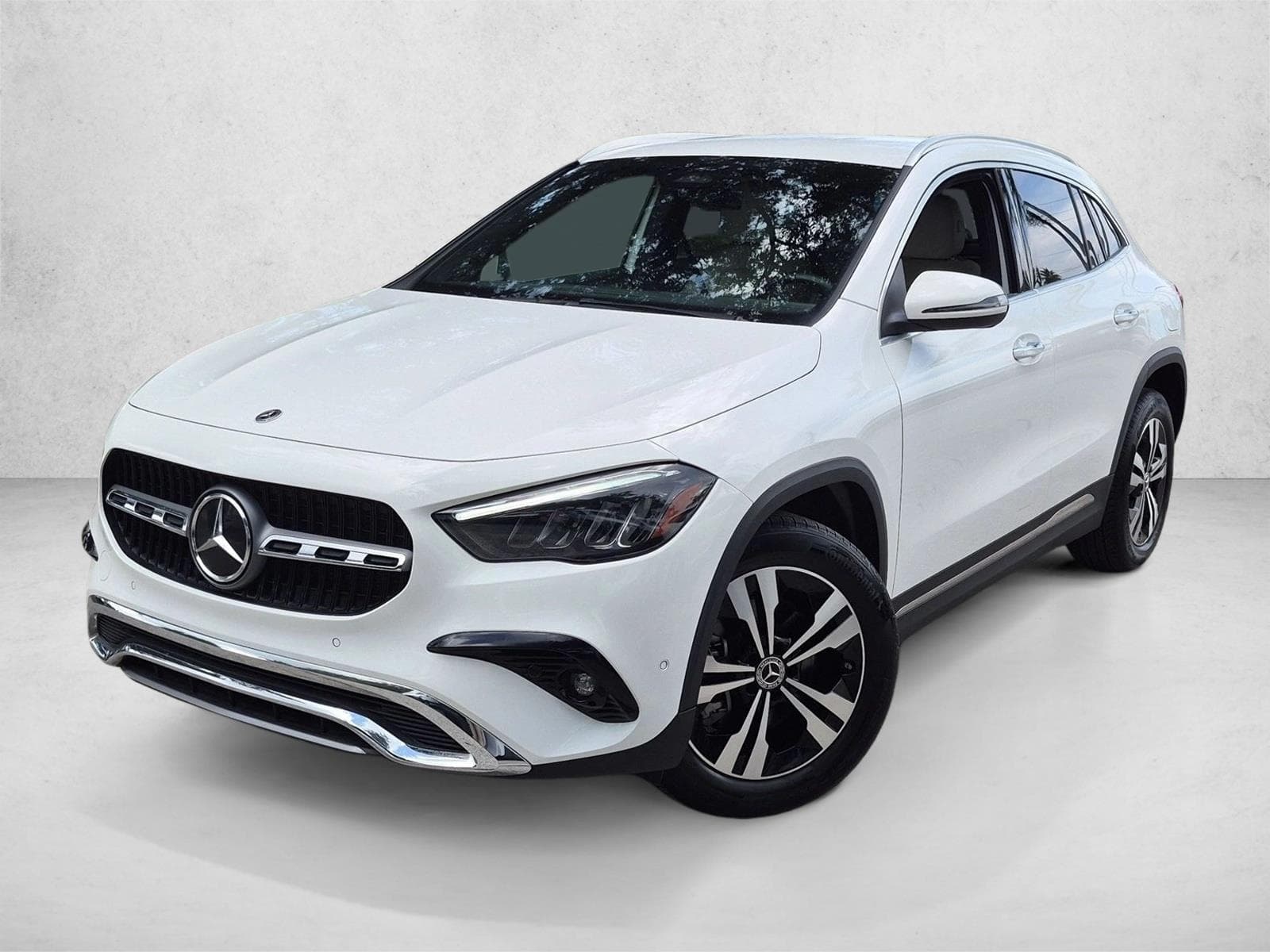 2024 Mercedes-Benz GLA Base — photo 1 of 24
