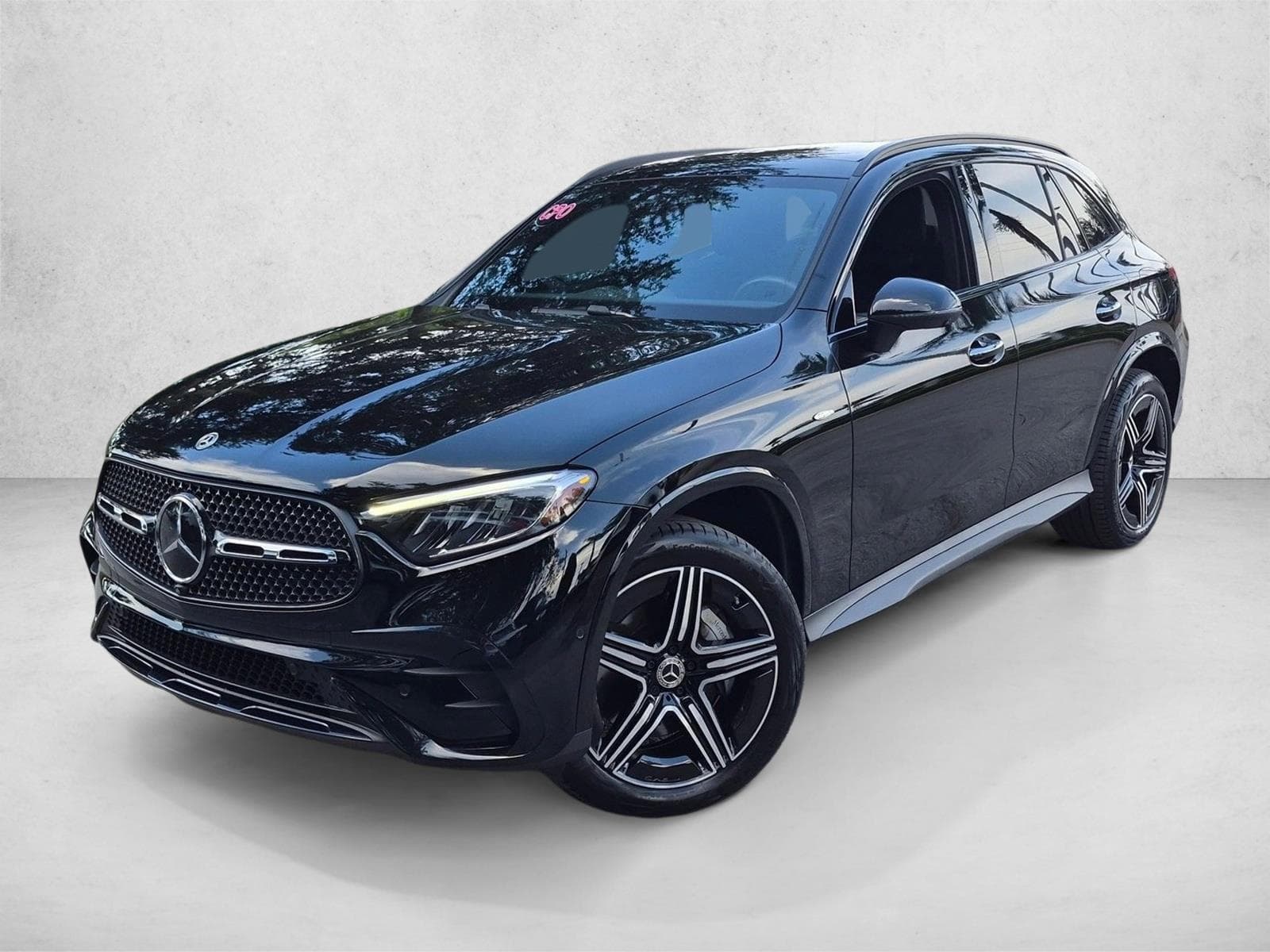 2025 Mercedes-Benz GLC 4MATIC — photo 1 of 26