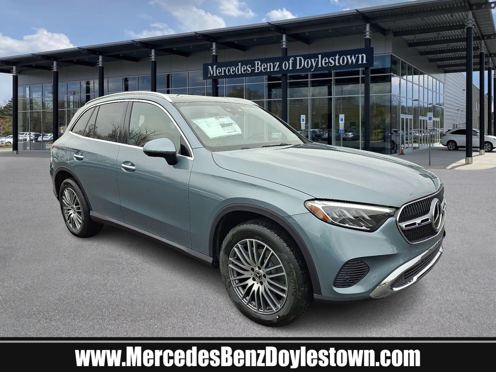 2026 Mercedes-Benz GLC GLC 300 — photo 1 of 23
