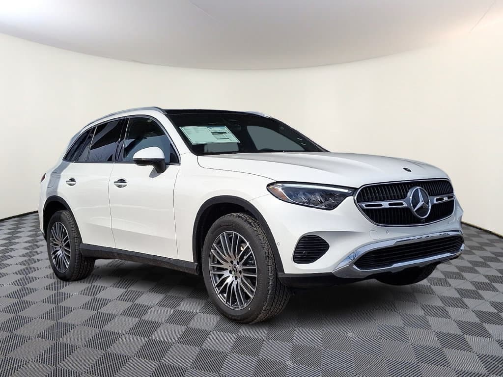 2026 Mercedes-Benz GLC GLC 300 — photo 1 of 12