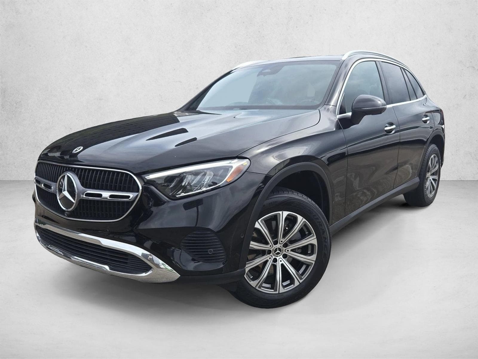 2023 Mercedes-Benz GLC Base — photo 1 of 16