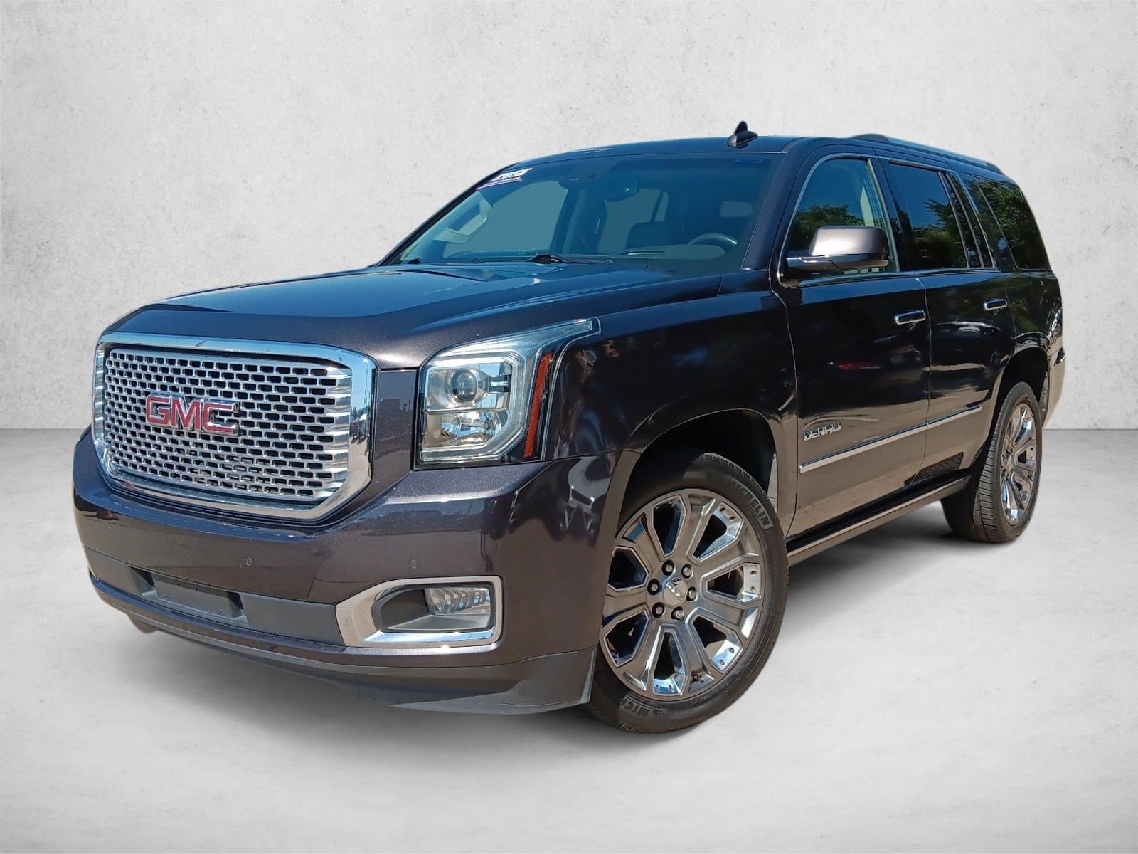 2016 GMC Yukon Denali — photo 1 of 24