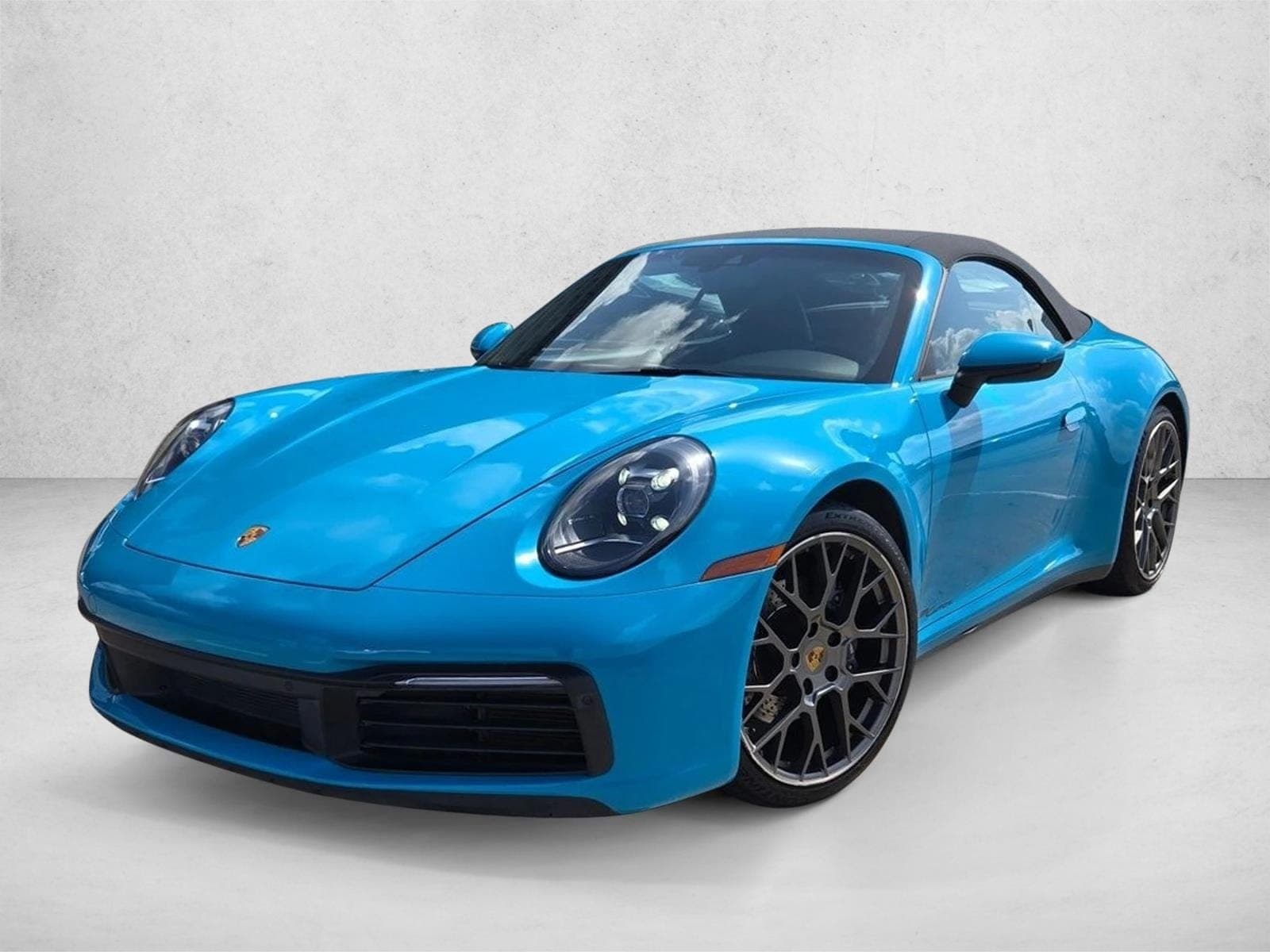 2021 Porsche 911 Carrera — photo 1 of 16