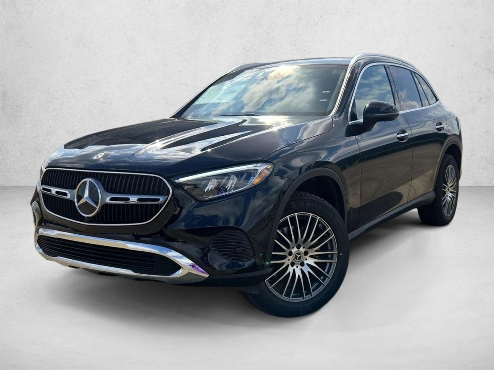 2026 Mercedes-Benz GLC Base — photo 1 of 24