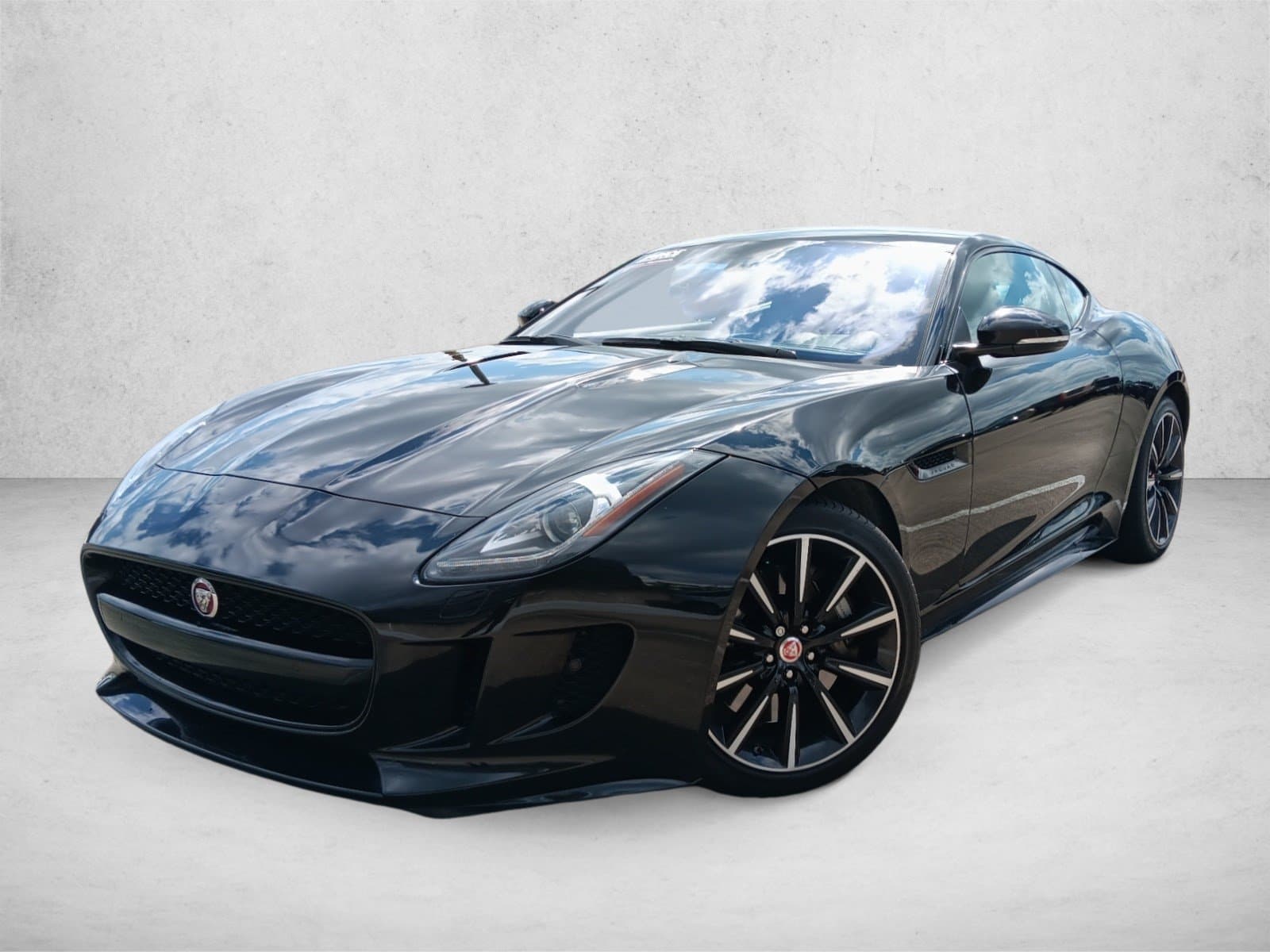 2017 Jaguar F-TYPE Premium — photo 1 of 21