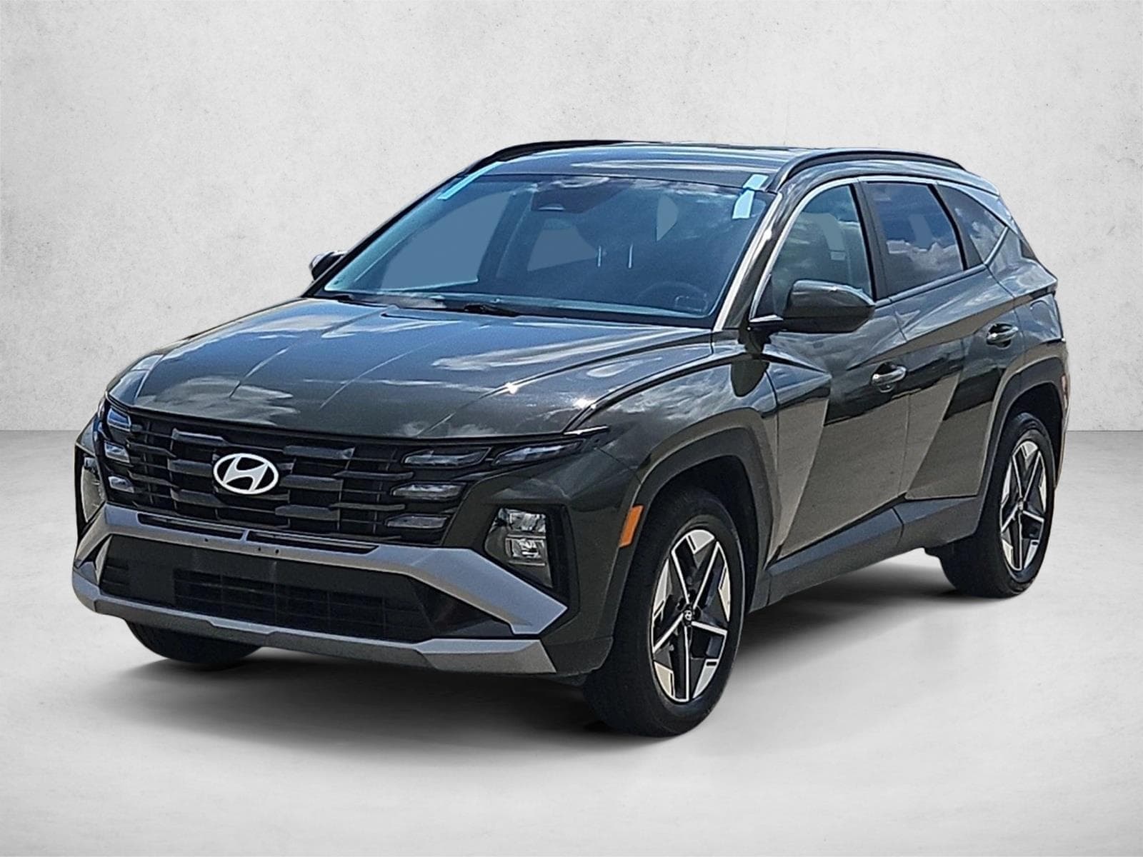 2025 Hyundai Tucson SEL — photo 1 of 15