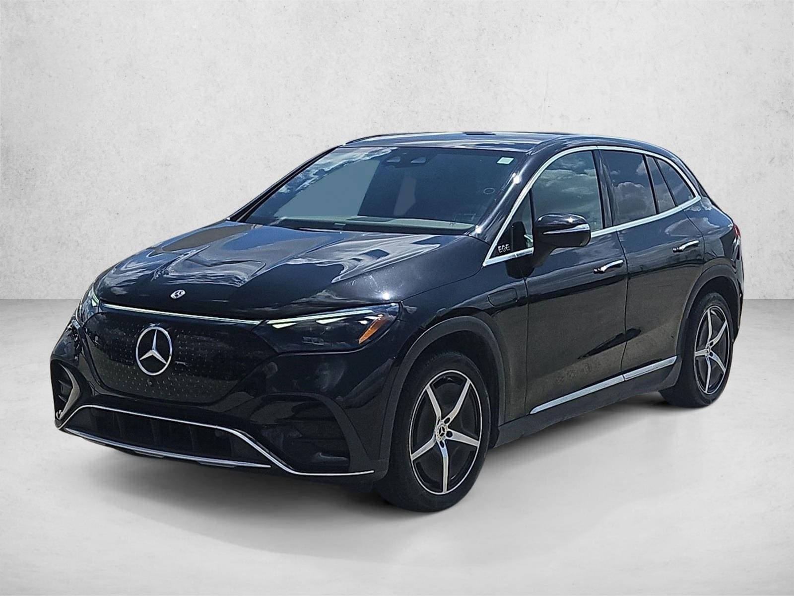 2023 Mercedes-Benz EQE Base — photo 1 of 15