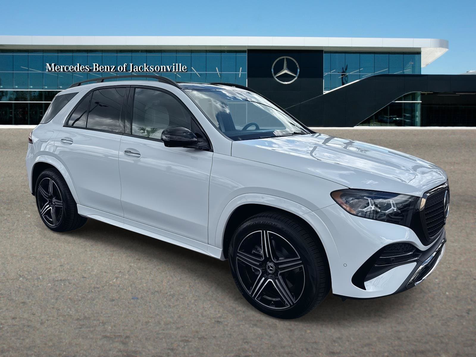 2027 Mercedes-Benz GLE Base — photo 1 of 34
