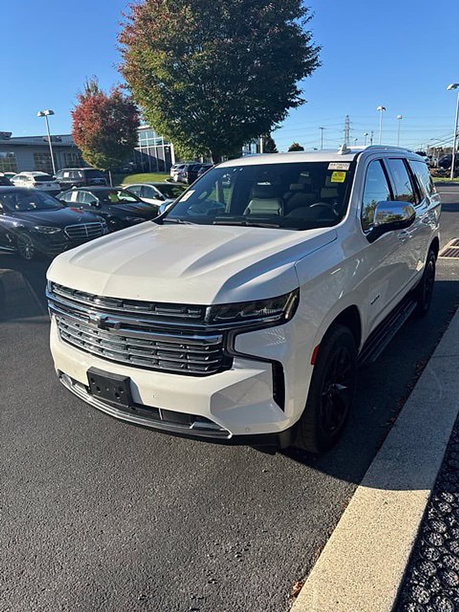 2021 Chevrolet Tahoe Premier — photo 1 of 6