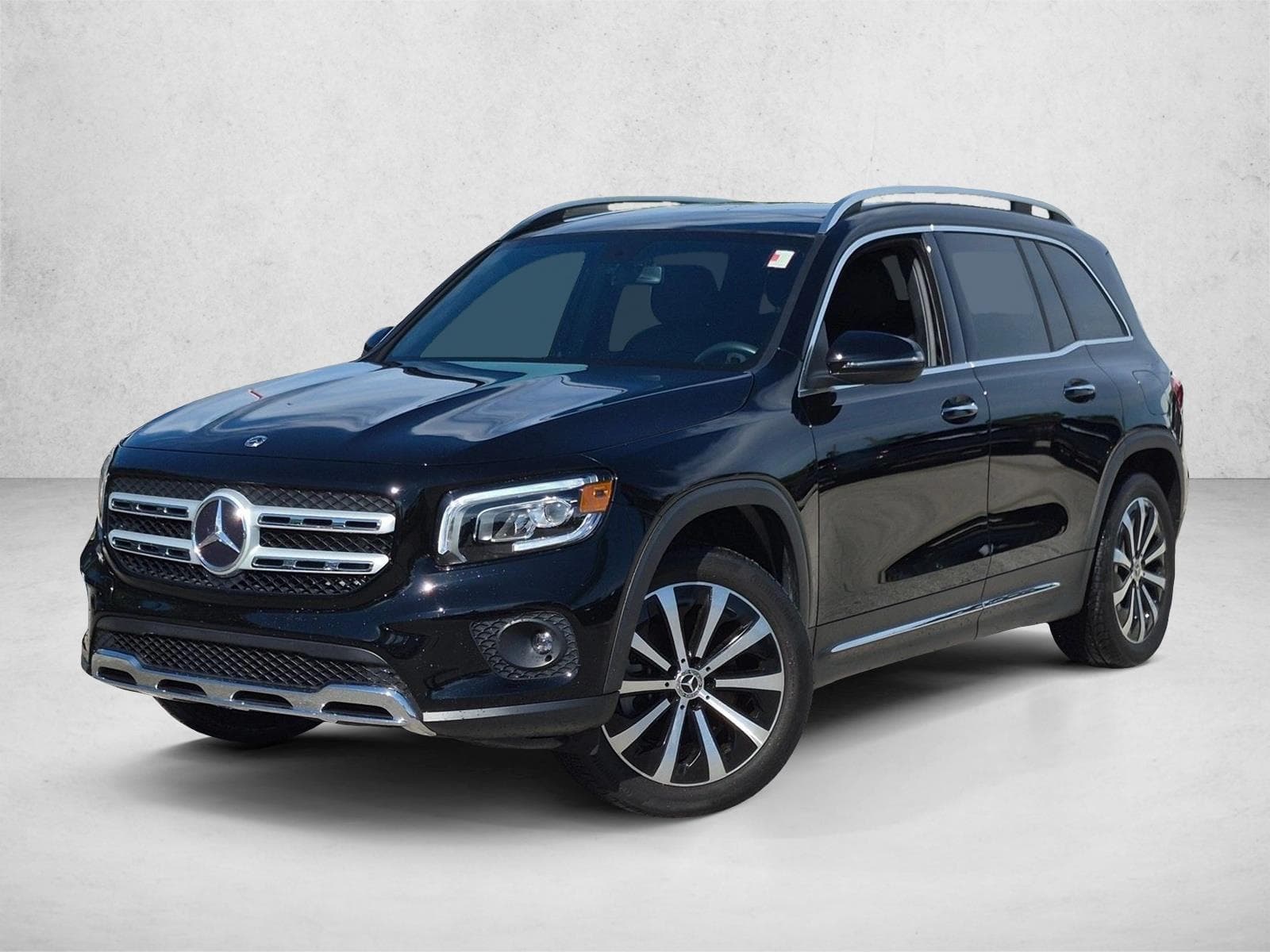 2022 Mercedes-Benz GLB Base — photo 1 of 22